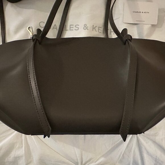 Charles & Keith Calla Tote Bag - Picture 4 of 16